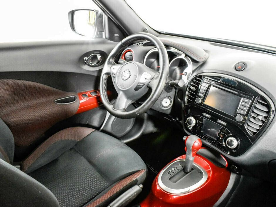 Nissan Juke, 1.6 л, Вариатор, 2018 фото 2