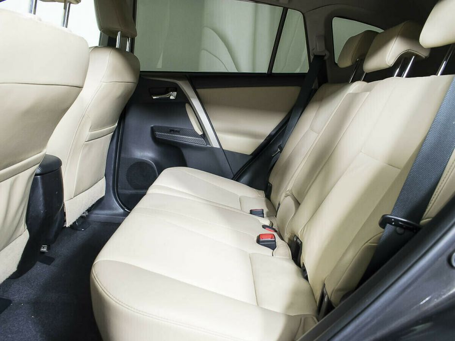 Toyota RAV4, 2.0 л, Вариатор, 2012 фото 10