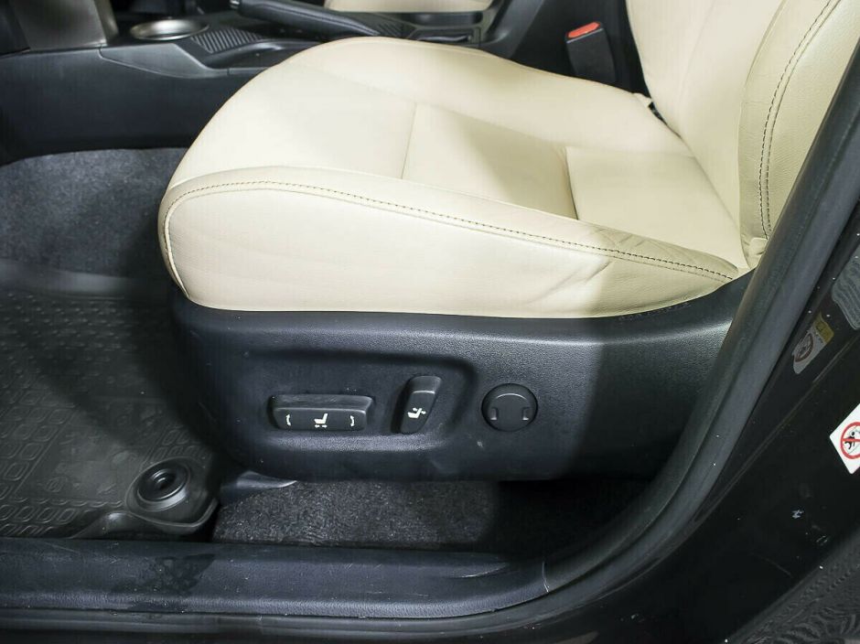 Toyota RAV4, 2.0 л, Вариатор, 2012 фото 11