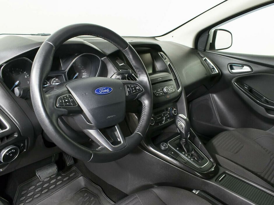 Ford Focus, 1.6 л, Робот, 2015 фото 2