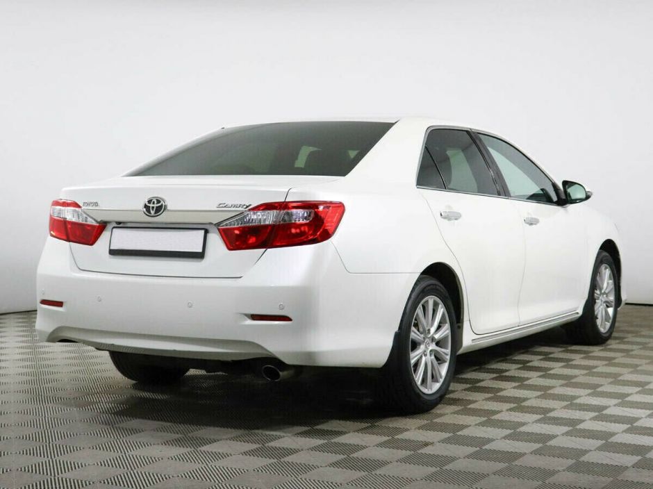 Toyota Camry, 2.5 л, АТ, 2014 фото 5