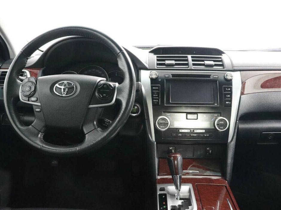 Toyota Camry, 2.5 л, АТ, 2014 фото 9