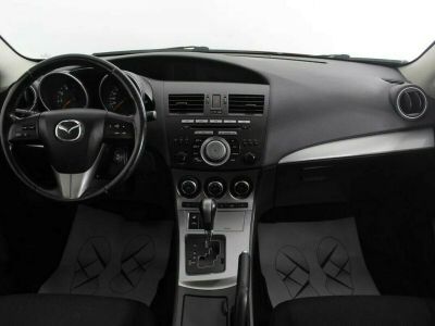 Mazda 3, 1.6 л, АКПП, 2010 фото 8