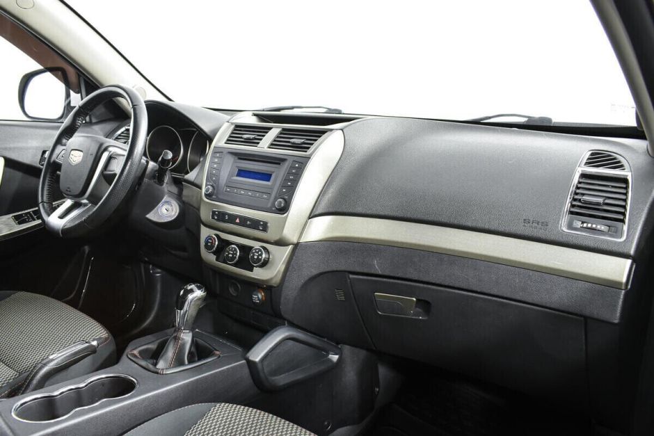 Geely Emgrand X7, 1.8 л, МТ, 2016 фото 2