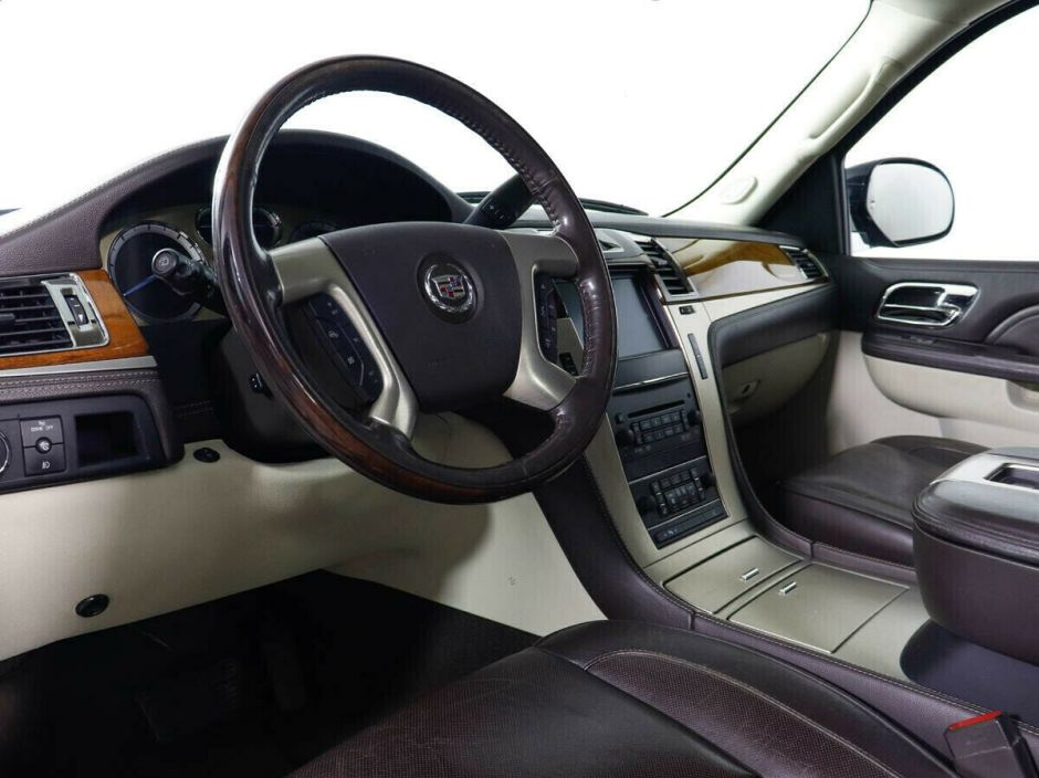 Cadillac Escalade, 6.2 л, АТ, 2011 фото 7