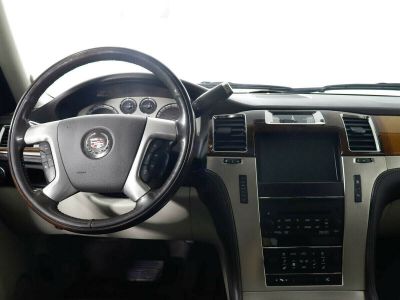 Cadillac Escalade, 6.2 л, АКПП, 2011 фото 9