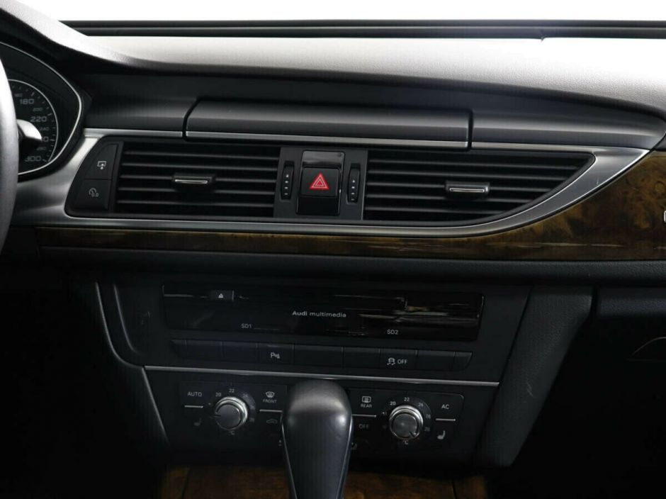 Audi A6, 3.0 л, Робот, 2011 фото 1