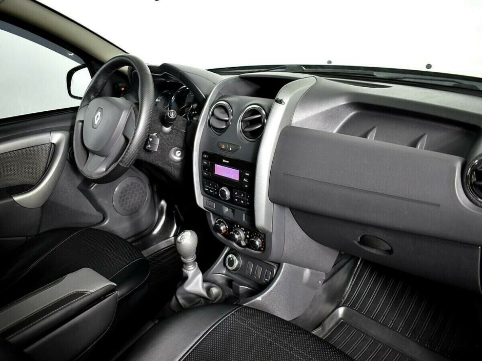 Renault Duster, 1.5 л, МТ, 2017 фото 1