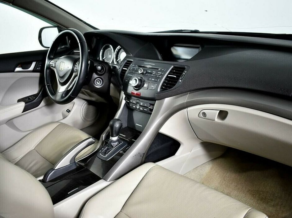 Honda Accord, 2.4 л, АТ, 2010 фото 2