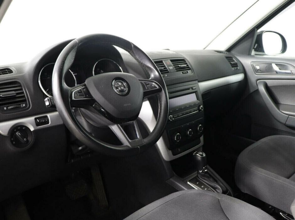 Skoda Yeti, 1.2 л, Робот, 2014 фото 7