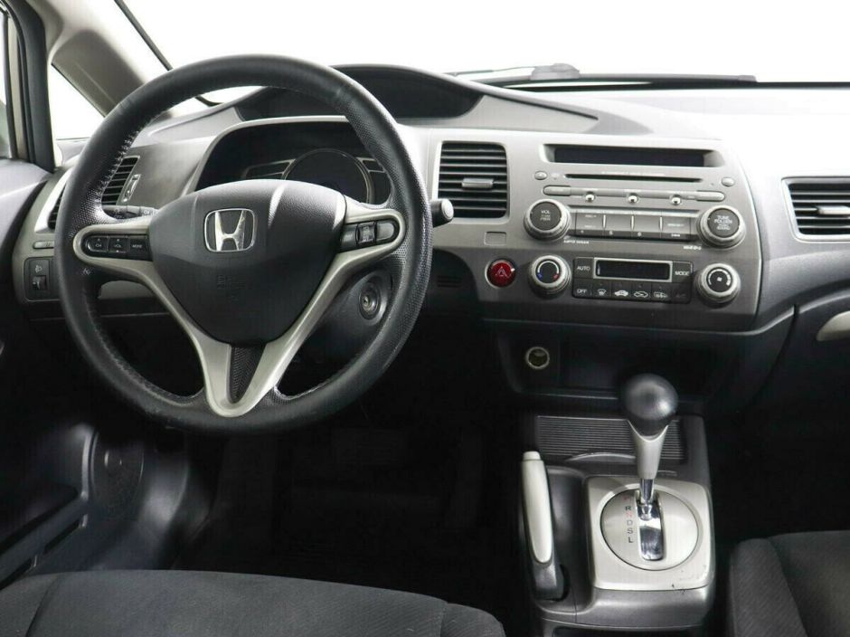 Honda Civic, 1.3 л, Вариатор, 2009 фото 2