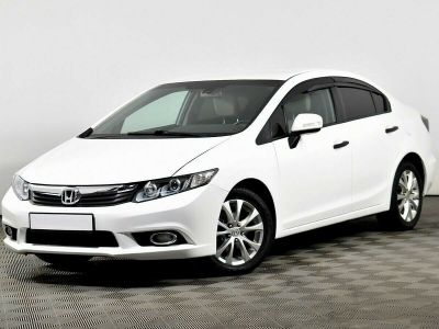 Honda Civic, 1.8 л, МКПП, 2012 фото 3