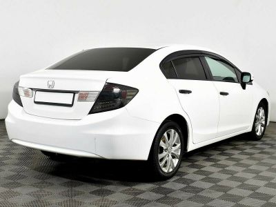 Honda Civic, 1.8 л, МКПП, 2012 фото 5