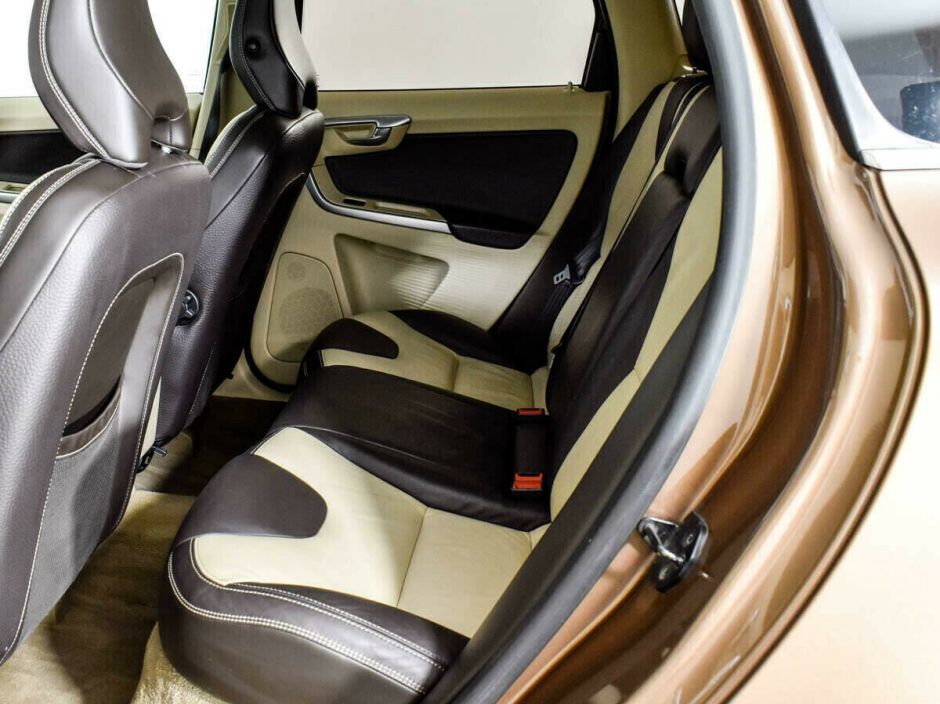 Volvo XC60, 2.4 л, АТ, 2011 фото 6