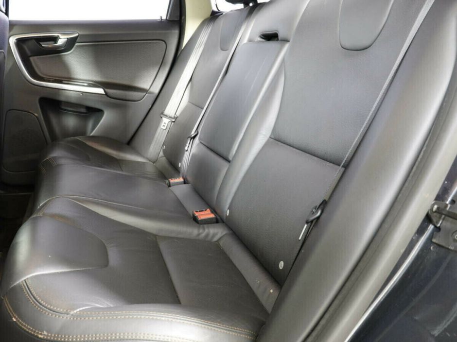 Volvo XC60, 2.4 л, АТ, 2011 фото 8
