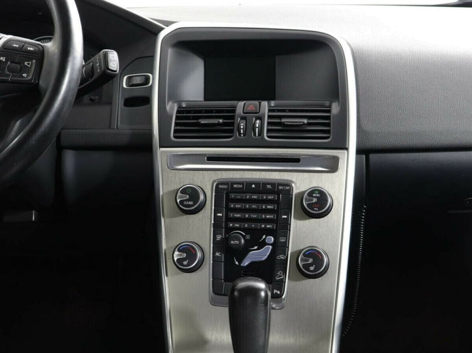 Volvo XC60, 2.4 л, АТ, 2011 фото 1
