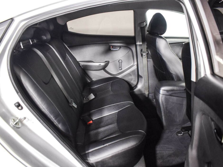 Hyundai Elantra, 1.6 л, МТ, 2014 фото 2