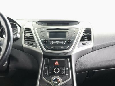 Hyundai Elantra, 1.6 л, АКПП, 2015 фото 2