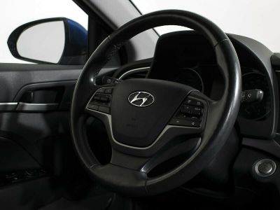 Hyundai Elantra, 2.0 л, АКПП, 2017 фото 9