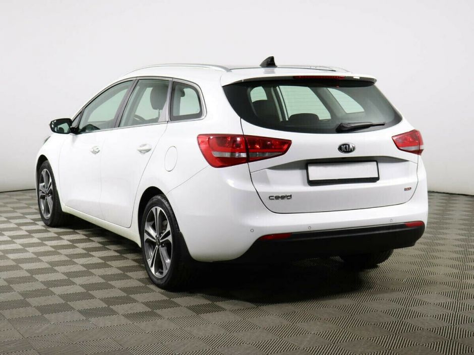 Kia Ceed, 1.6 л, Робот, 2015 фото 6