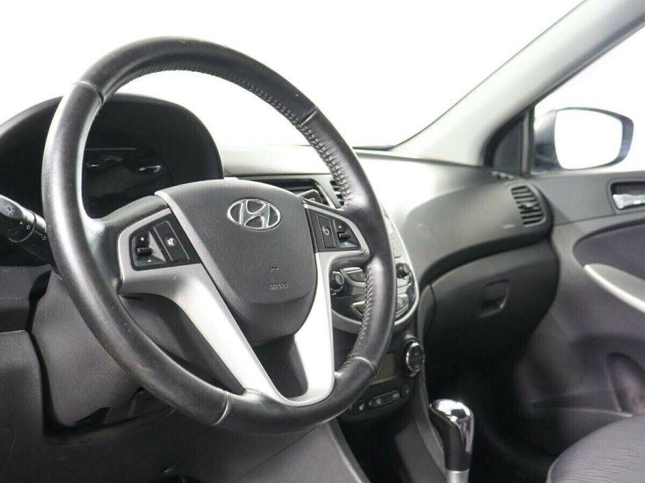 Hyundai Solaris, 1.4 л, АТ, 2013 фото 2