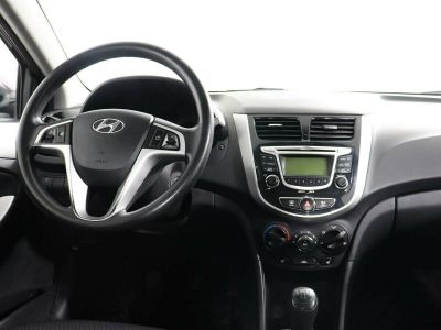 Hyundai Solaris, 1.6 л, МКПП, 2013 фото 2