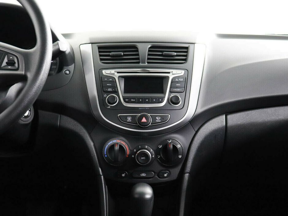 Hyundai Solaris, 1.4 л, АТ, 2014 фото 7