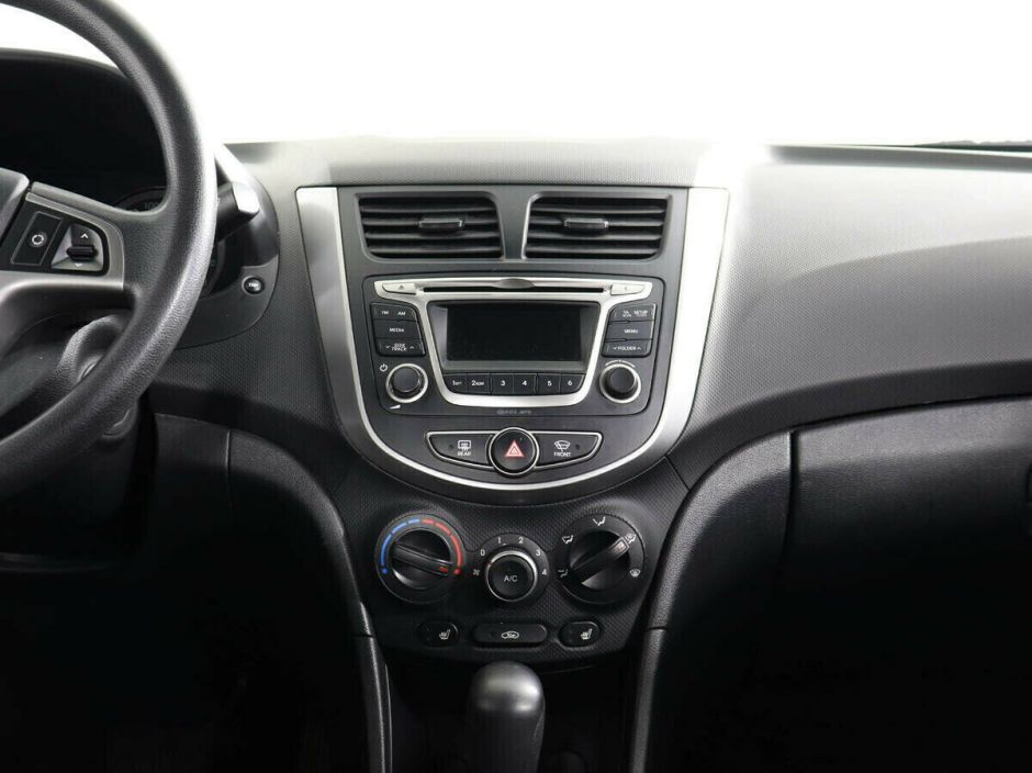 Hyundai Solaris, 1.6 л, АТ, 2016 фото 7