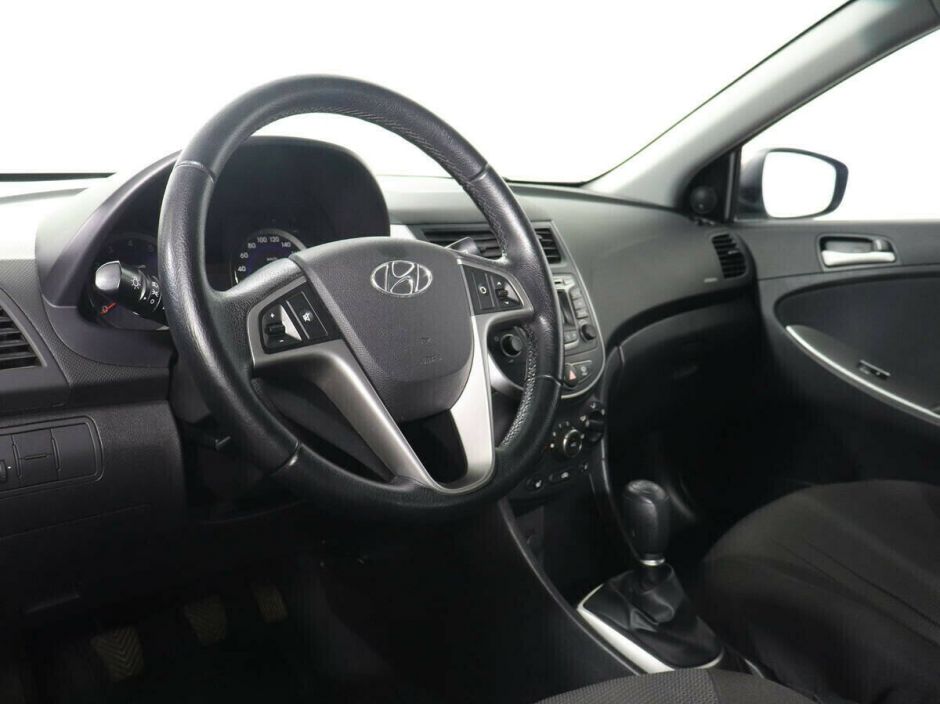 Hyundai Solaris, 1.6 л, МТ, 2017 фото 8