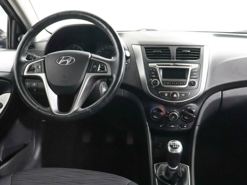 Hyundai Solaris, 1.6 л, МТ, 2017 фото 7