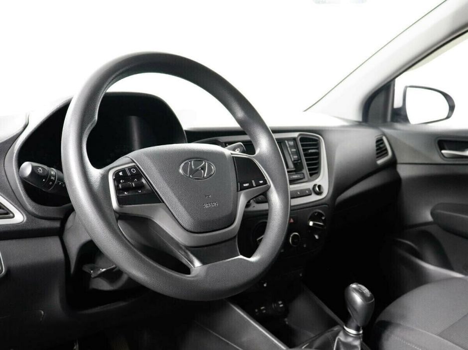 Hyundai Solaris, 1.6 л, МТ, 2018 фото 7