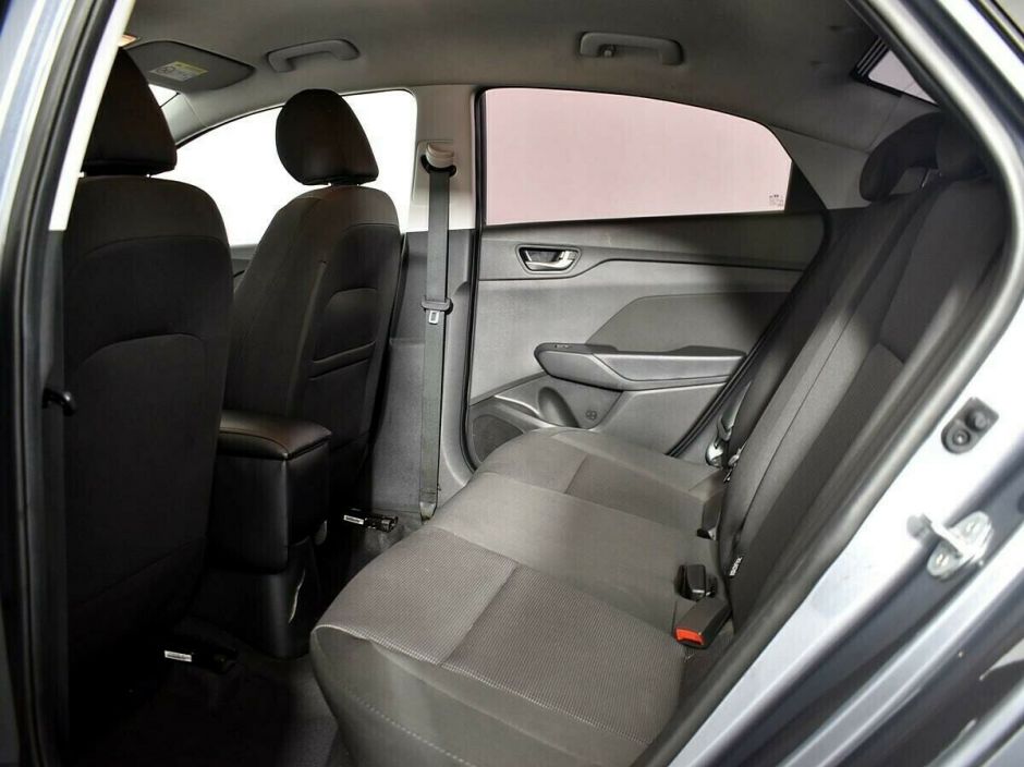 Hyundai Solaris, 1.6 л, МТ, 2018 фото 1