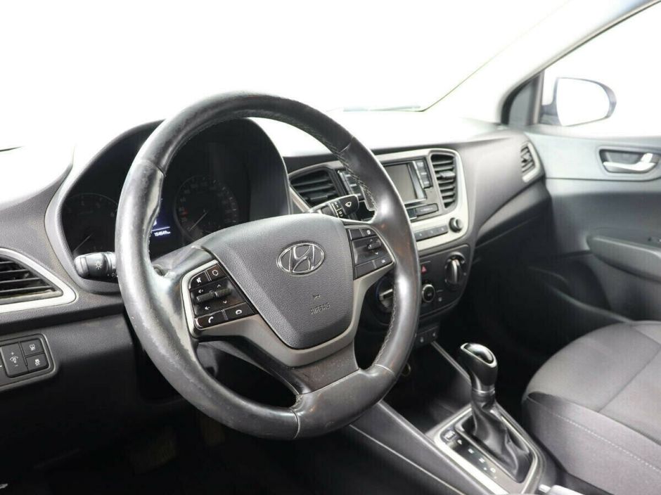 Hyundai Solaris, 1.6 л, АТ, 2018 фото 8