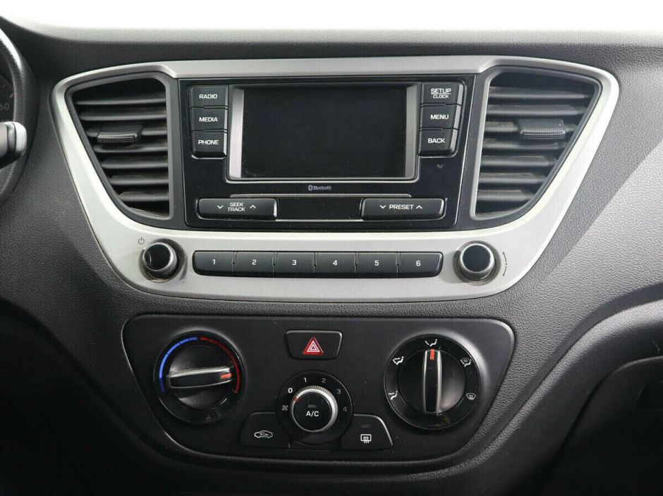 Hyundai Solaris, 1.6 л, АТ, 2018 фото 1