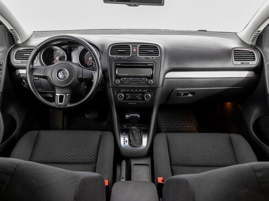 Volkswagen Golf, 1.6 л, Робот, 2009 фото 9