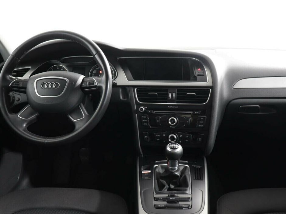 Audi A4, 1.8 л, МТ, 2013 фото 2