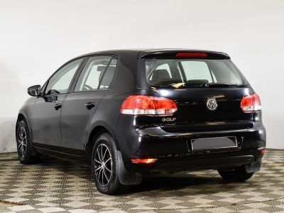 Volkswagen Golf, 1.6 л, МКПП, 2010 фото 6