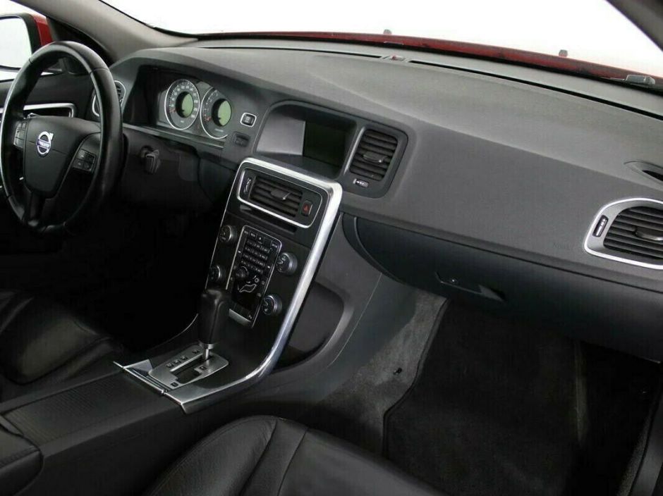 Volvo S60, 1.6 л, Робот, 2011 фото 1