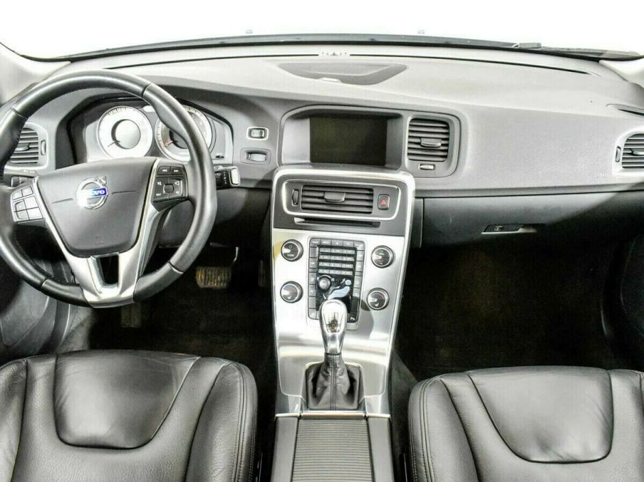Volvo S60, 1.6 л, Робот, 2013 фото 2