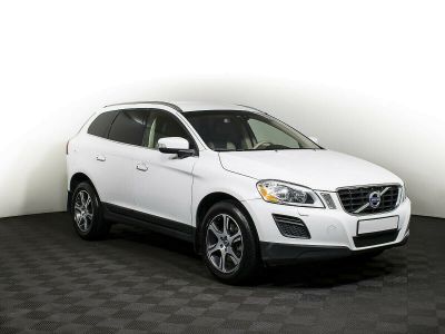 Volvo XC60, 2.0 л, РКПП, 2011 фото 5