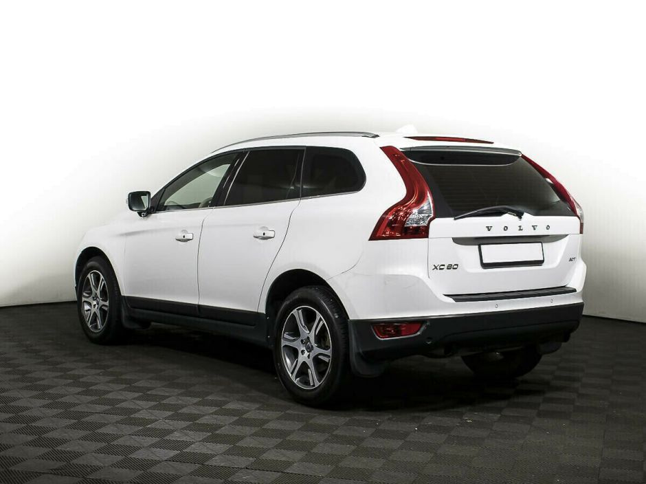 Volvo XC60, 2.0 л, Робот, 2011 фото 6