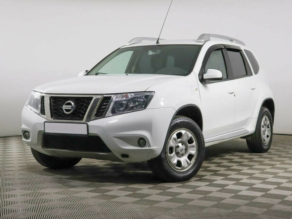 Nissan Terrano, 2.0 л, АТ, 2016 фото 3