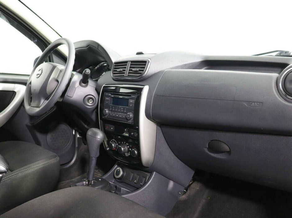 Nissan Terrano, 2.0 л, АТ, 2016 фото 2