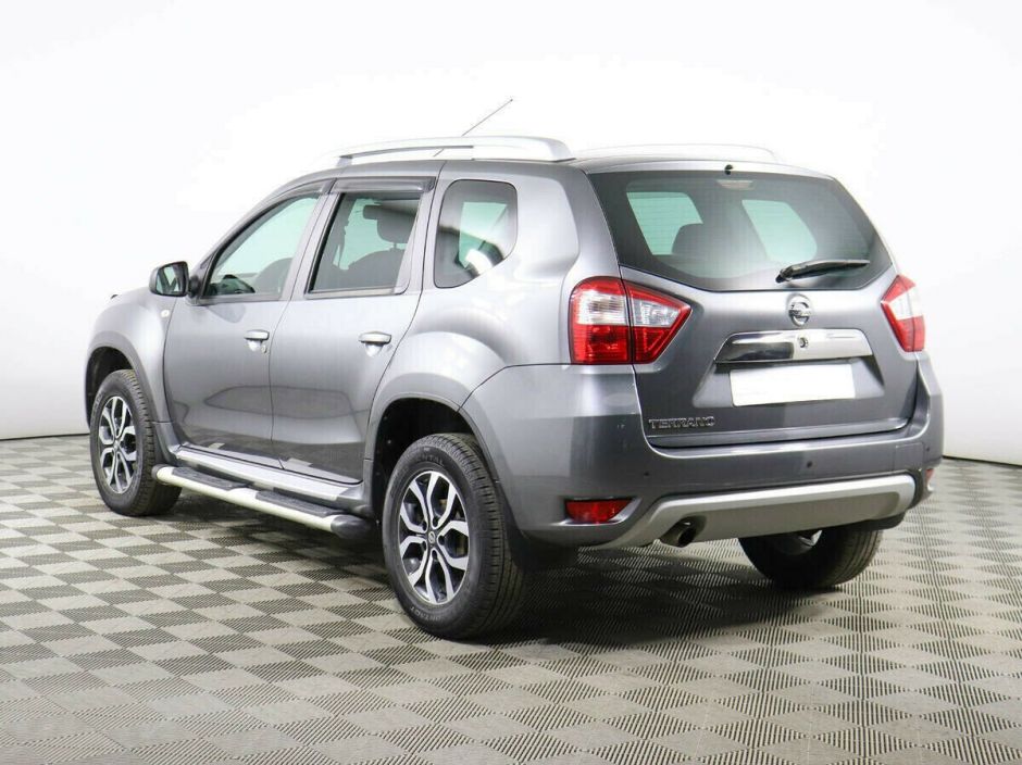 Nissan Terrano, 2.0 л, АТ, 2017 фото 6