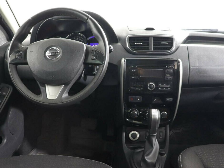 Nissan Terrano, 2.0 л, АТ, 2017 фото 7
