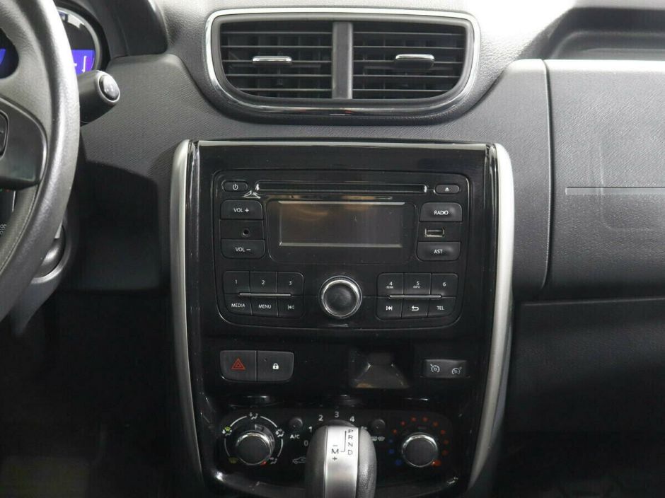 Nissan Terrano, 2.0 л, АТ, 2017 фото 1