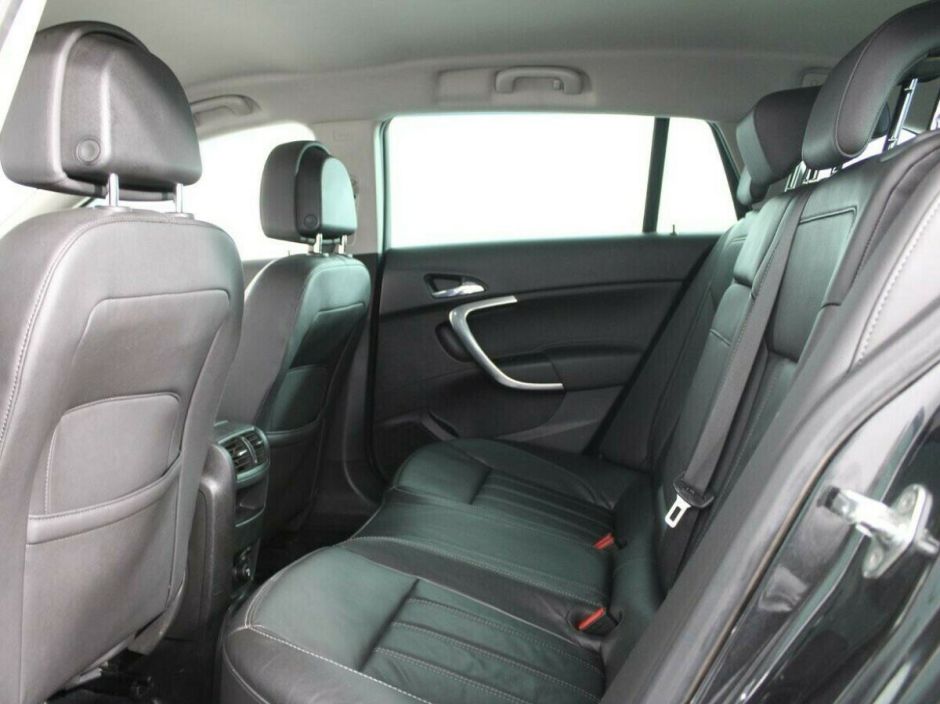 Opel Insignia, 2.0 л, АТ, 2010 фото 2