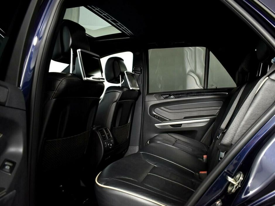 Mercedes-Benz M-Класс, 3.5 л, АТ, 2010 фото 2