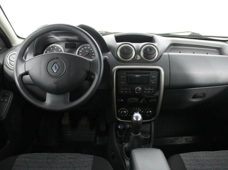 Renault Duster, 1.6 л, МТ, 2013 фото 2