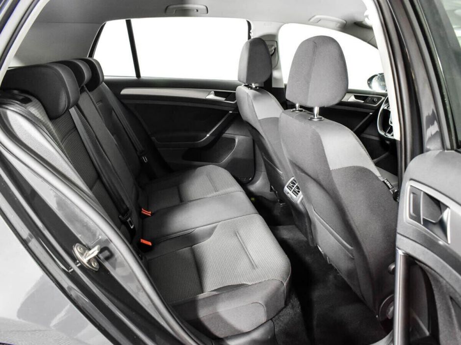 Volkswagen Golf, 1.6 л, АТ, 2016 фото 1